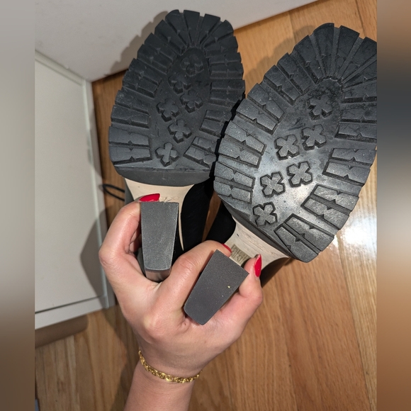 NEW JIMMY CHOO MADYN 130 SHEARLING TRIMMED LACE UP LEATHER ANKLE BOOTS - Picture 12 of 12